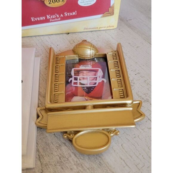 Hallmark football 2005 every kid's a star! ornament photo holder Xmas - Picture 4 of 7